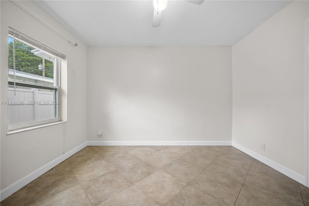 1041 NE 9th Ave, Unit A3, Fort Lauderdale, FL 33304 Photo