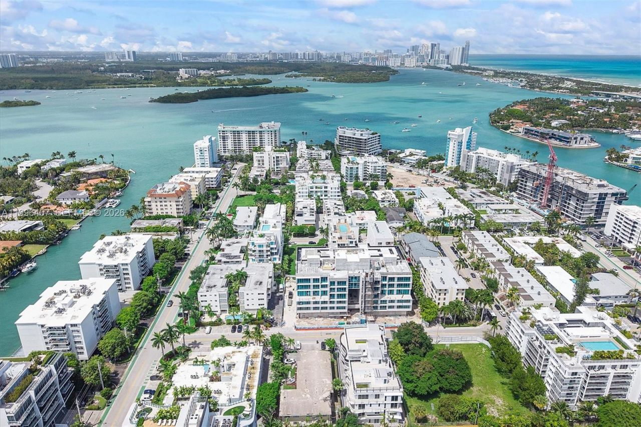 1160 100th St, Bay Harbor Islands, FL 33154 Photo