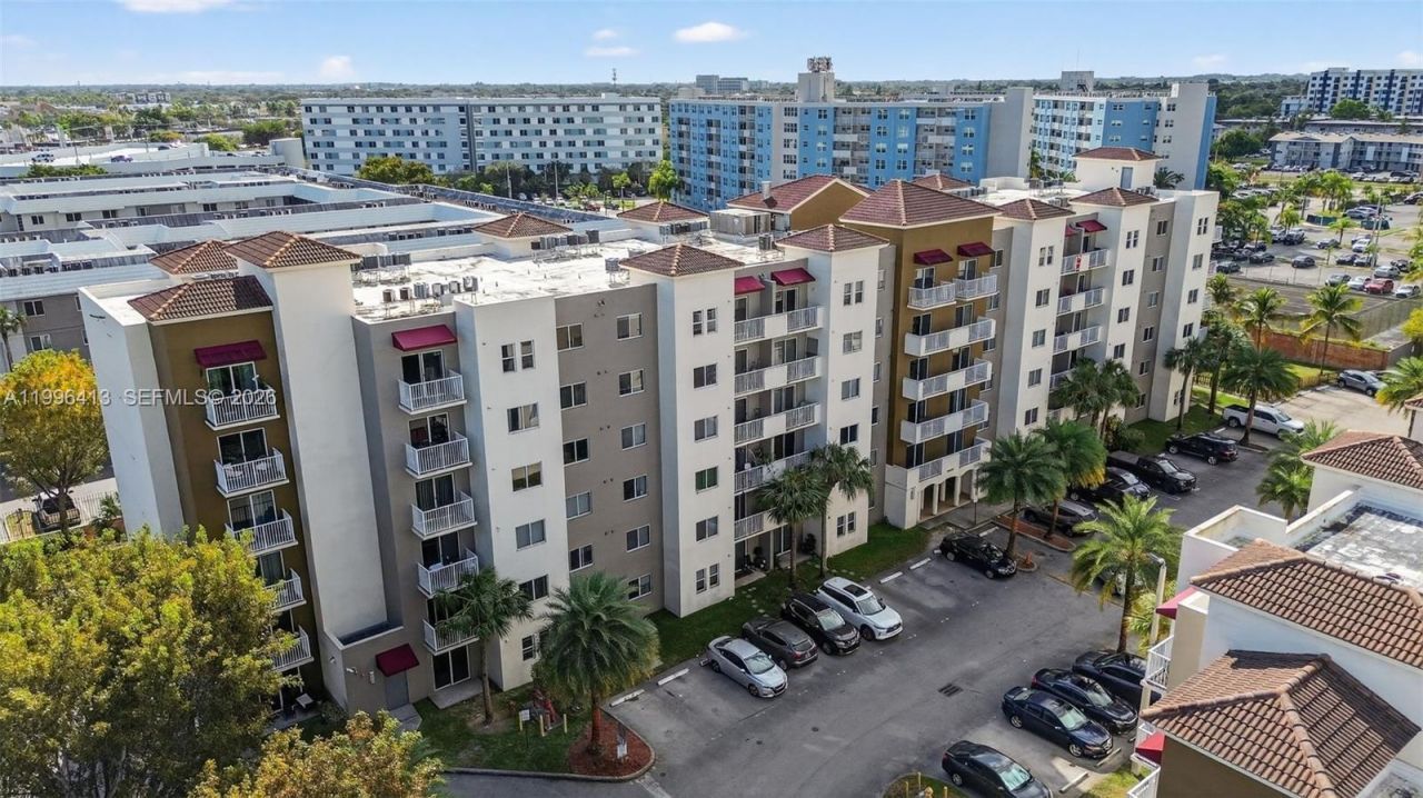 11060 SW 196th St, Unit 504, Cutler Bay, FL 33157 Main Photo