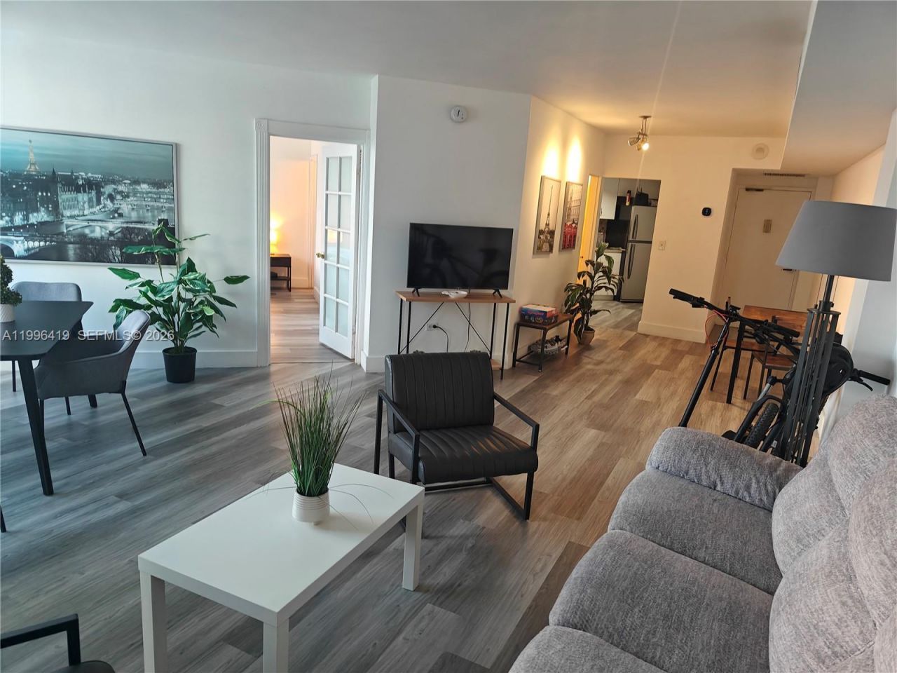 801 Brickell Bay Dr, Unit 1961, Miami, FL 33131 Photo