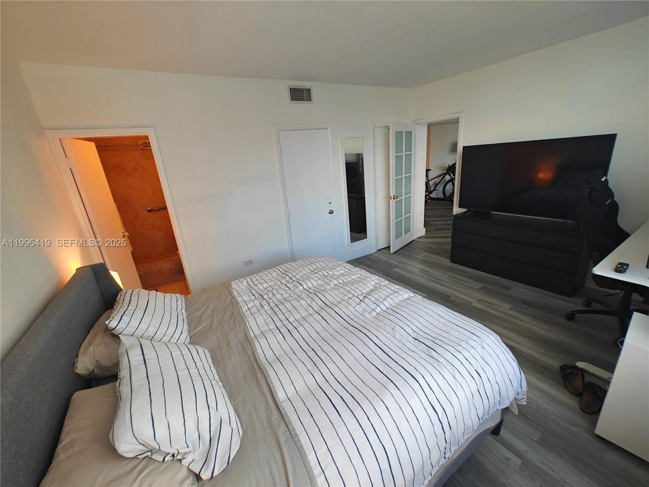 801 Brickell Bay Dr, Unit 1961, Miami, FL 33131 Photo