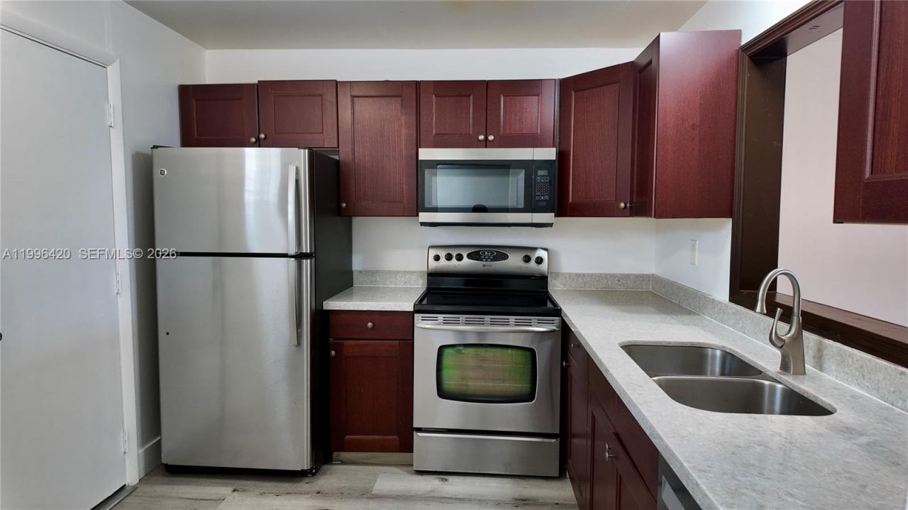 403 NW 68th Ave, Unit 517, Plantation, FL 33317 Photo