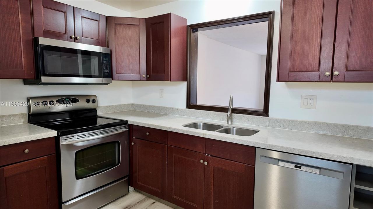 403 NW 68th Ave, Unit 517, Plantation, FL 33317 Photo