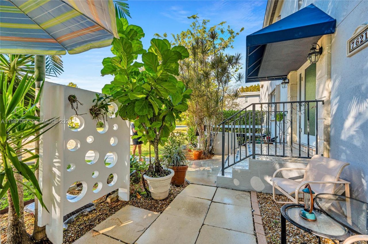 7621 SW 55th Ave, Unit 21A, Miami, FL 33143 Photo