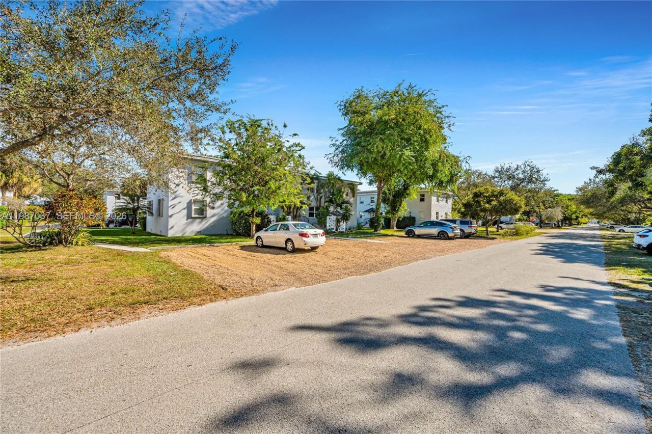 7621 SW 55th Ave, Unit 21A, Miami, FL 33143 Photo