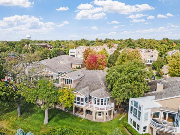 724 Widsten Circle , Wayzata, MN 55391