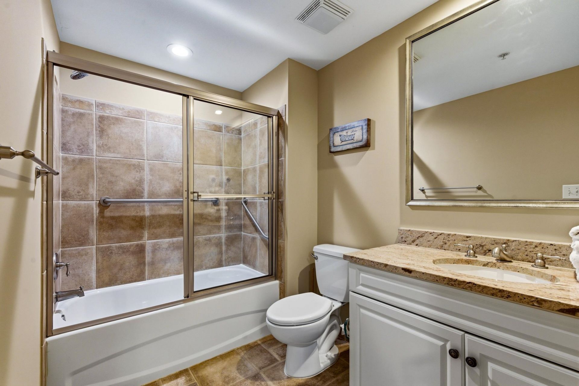 100 North Beach Blvd. Photo 18