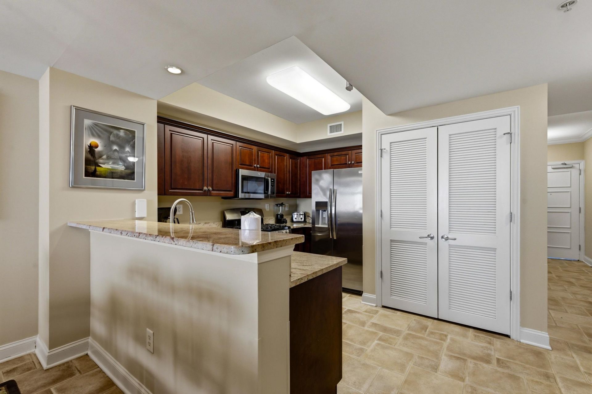 100 North Beach Blvd. Photo 6