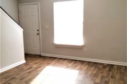 137 Susan Drive photo 4