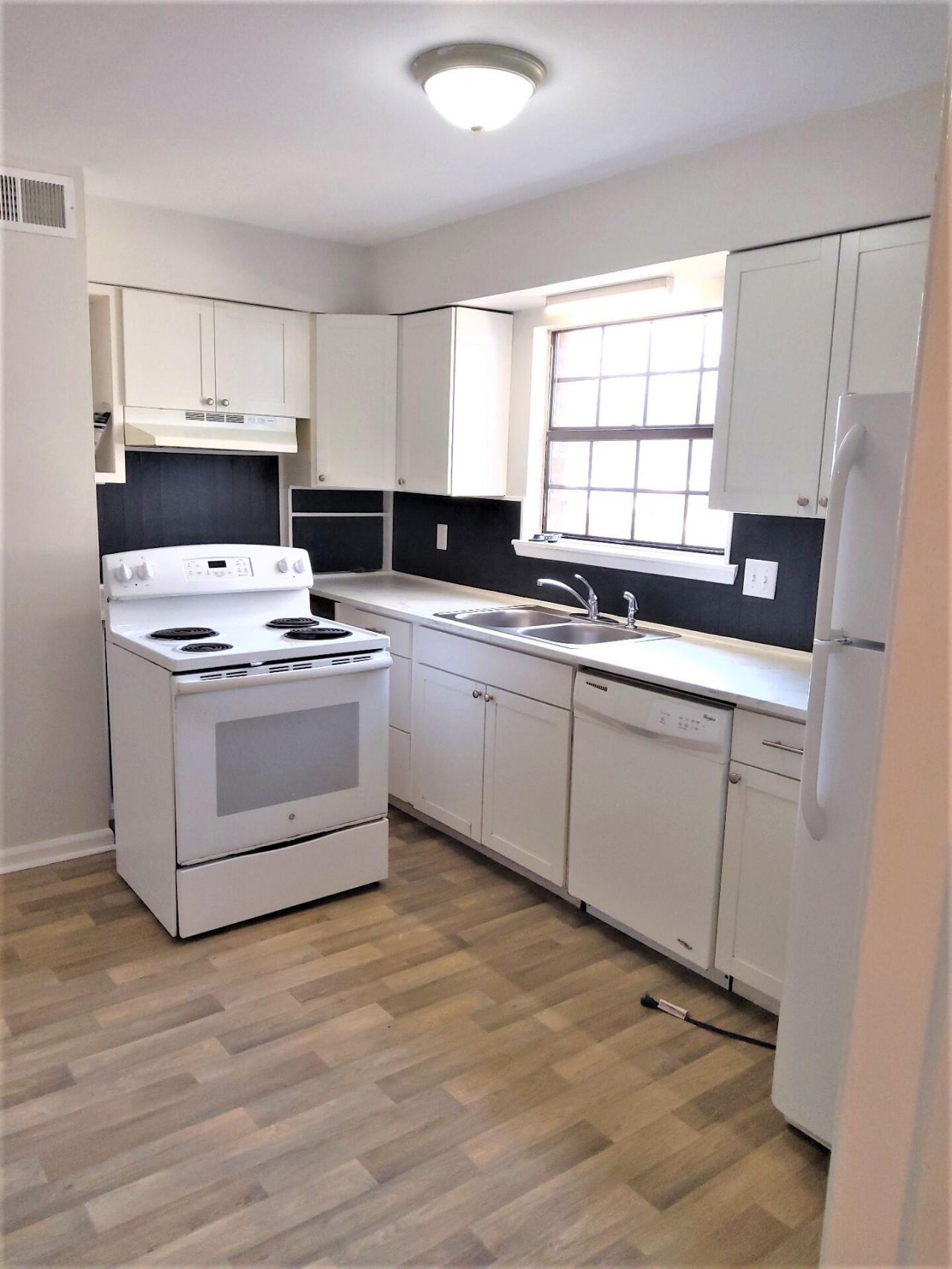 137 Susan Drive Photo 6