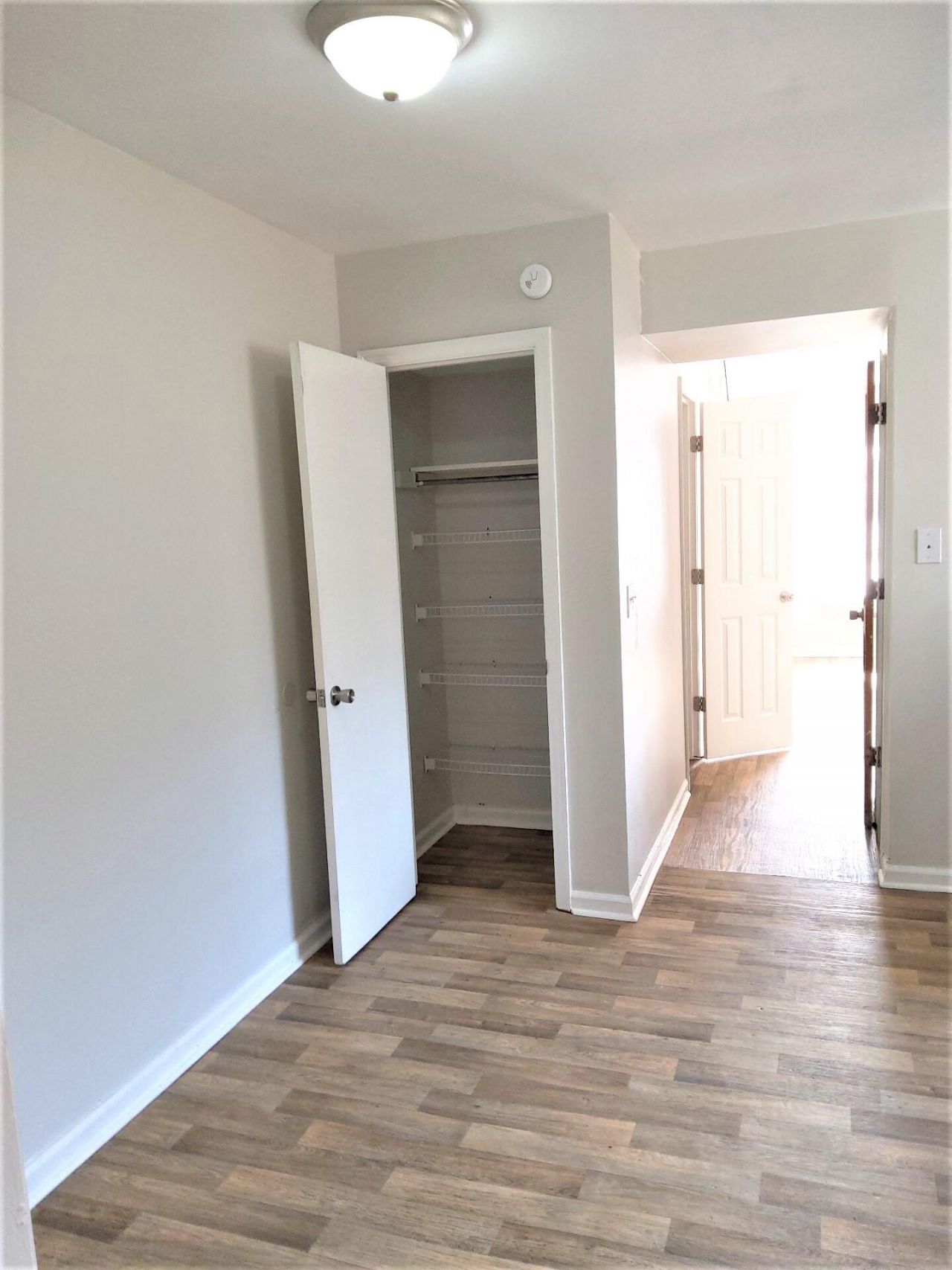 137 Susan Drive Photo 7