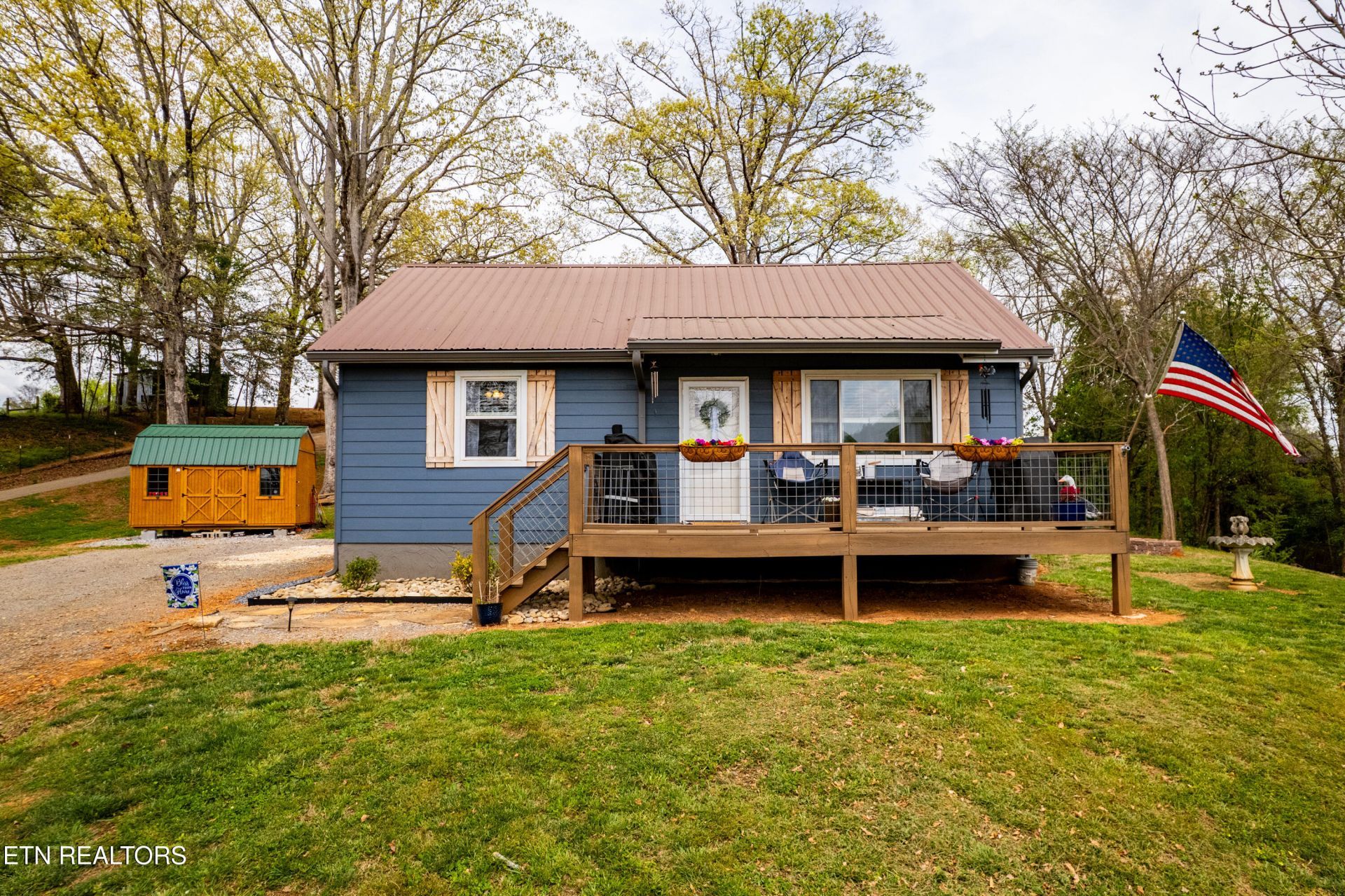 139 Devault Lane, Louisville, TN 37777 Main Photo