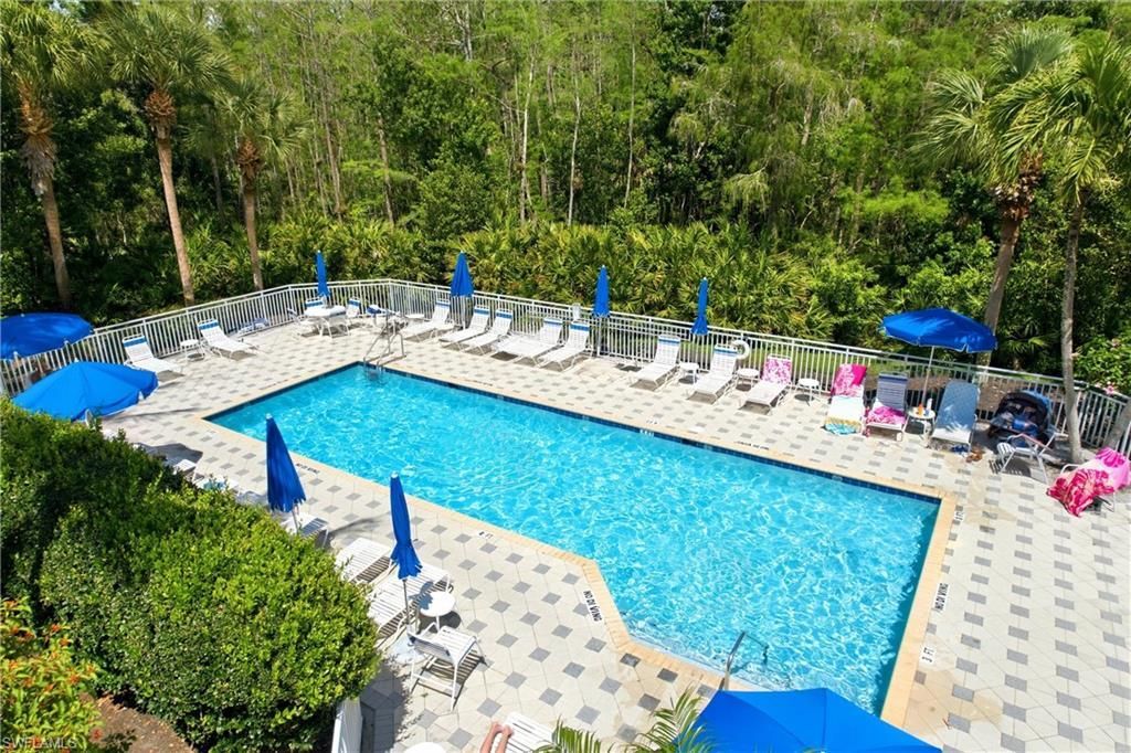 817 Carrick Bend Cir, Unit 201, Naples, FL 34110 Photo