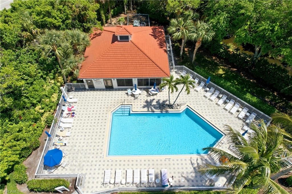 817 Carrick Bend Cir, Unit 201, Naples, FL 34110 Photo