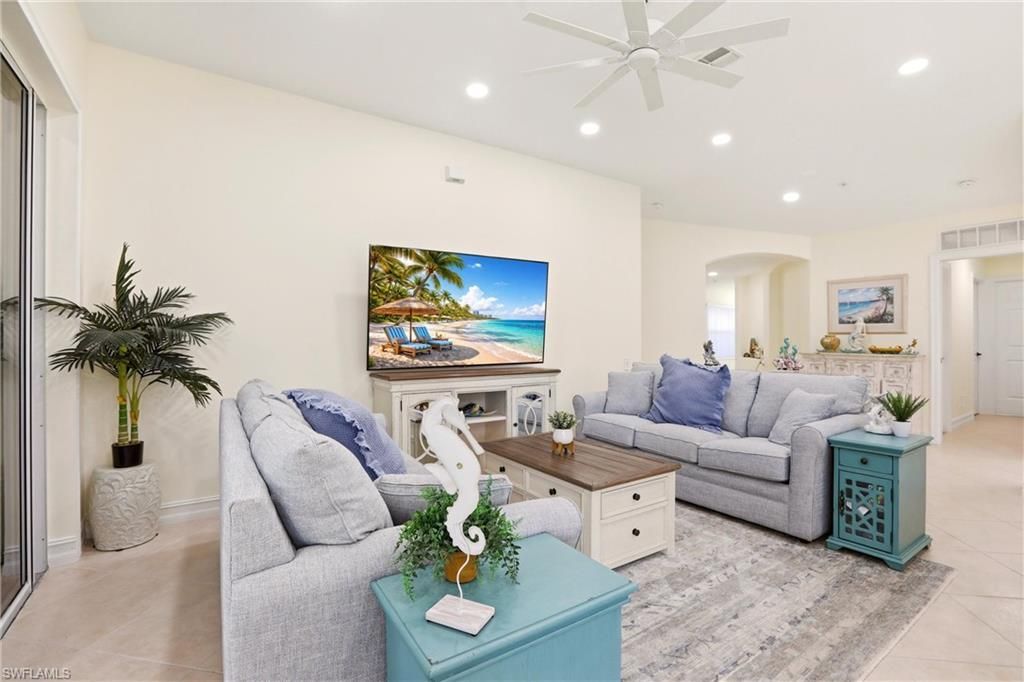 817 Carrick Bend Cir, Unit 201, Naples, FL 34110 Photo