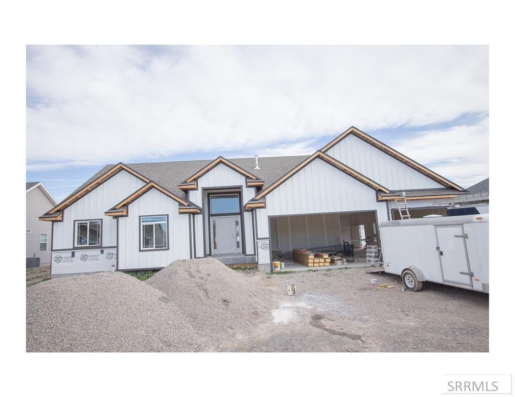 212 Galena Summit Dr, Idaho Falls, ID 83404 Main Photo