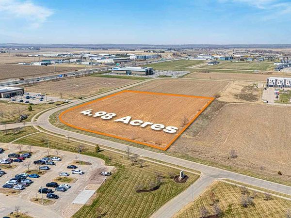 2350 Landon Rd, North Liberty, IA 52317