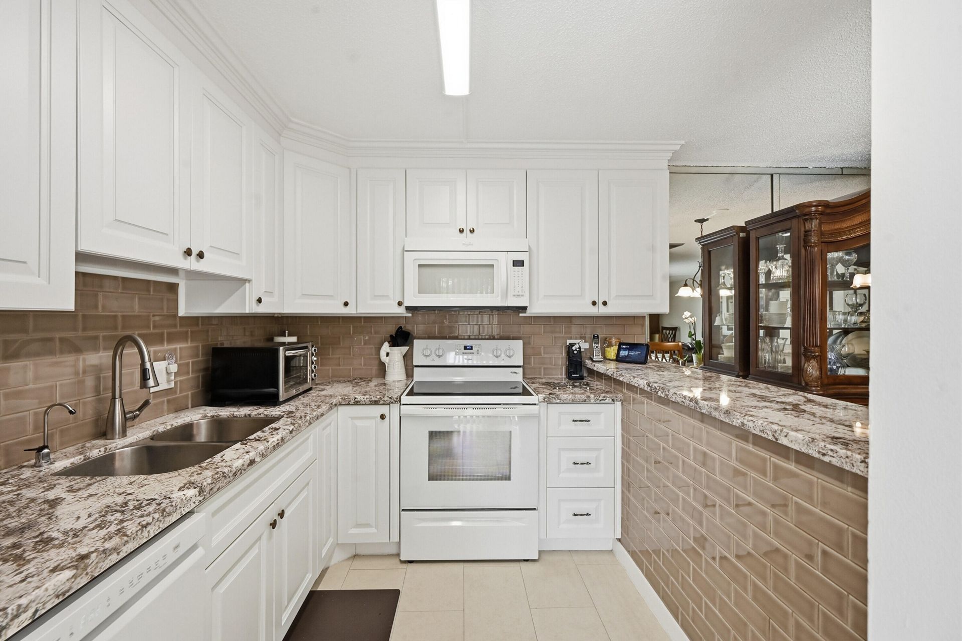 1485 Augusta Circle, Unit 124, Delray Beach, FL 33445 Photo