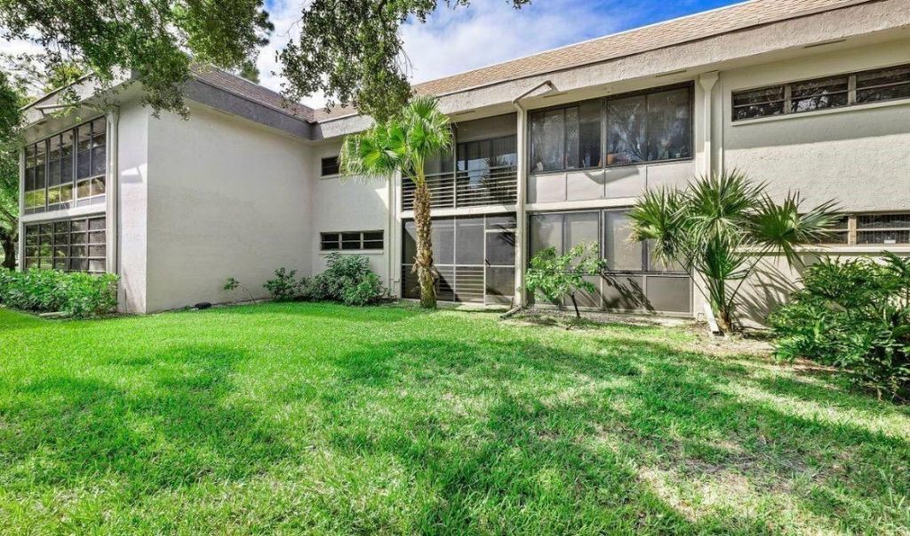 7675 NW 79th Avenue, Unit 114, Tamarac, FL 33321 Photo