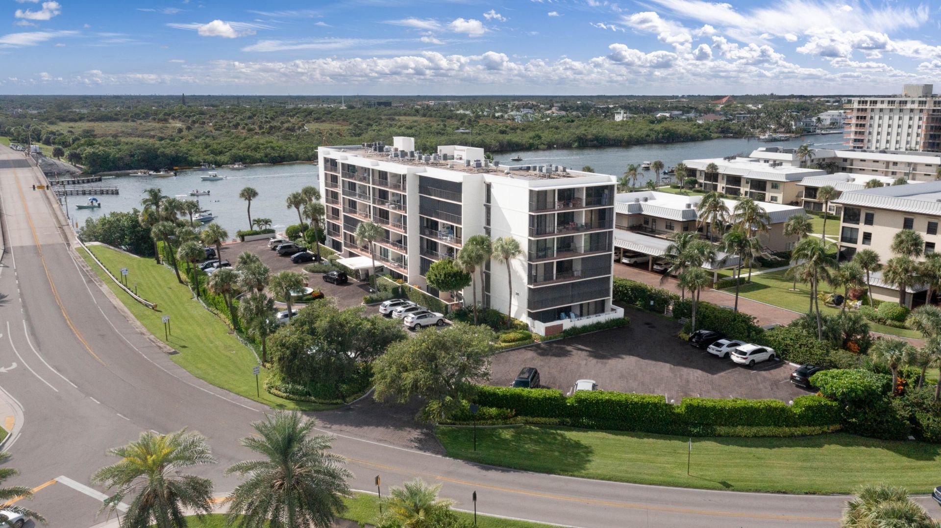 225 S Beach Road, Unit 205, Jupiter, FL 33469 Photo