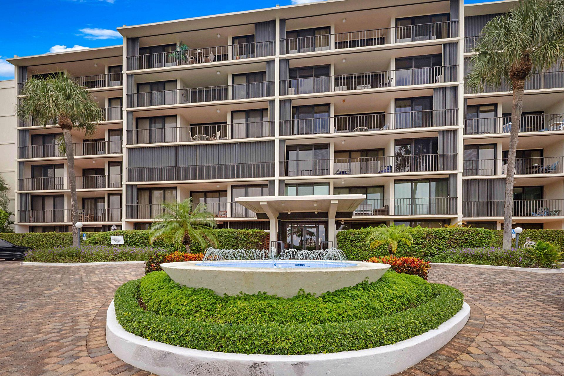 225 S Beach Road, Unit 205, Jupiter, FL 33469 Photo