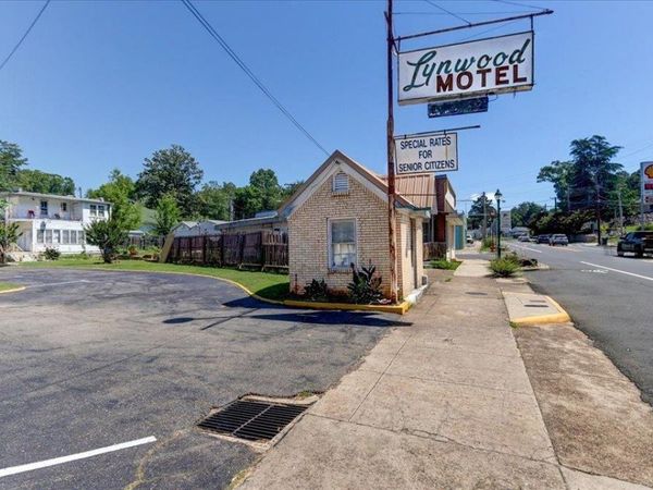 857 PARK Avenue, Hot Springs, AR 71901