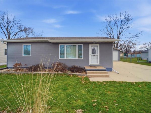 406 4th Street, Washburn, IA 50702