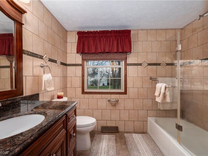 12432 Ledgeview Street NW, Canal Fulton, OH 44614 Photo 22