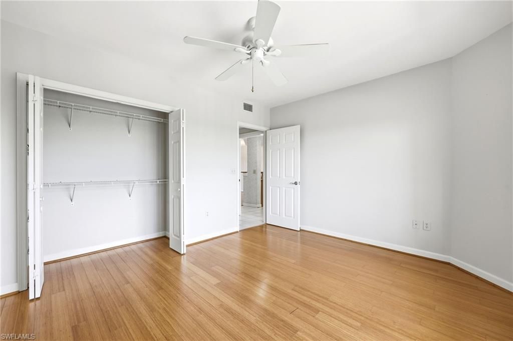 13105 Vanderbilt Dr, Unit 407, Naples, FL 34110 Photo