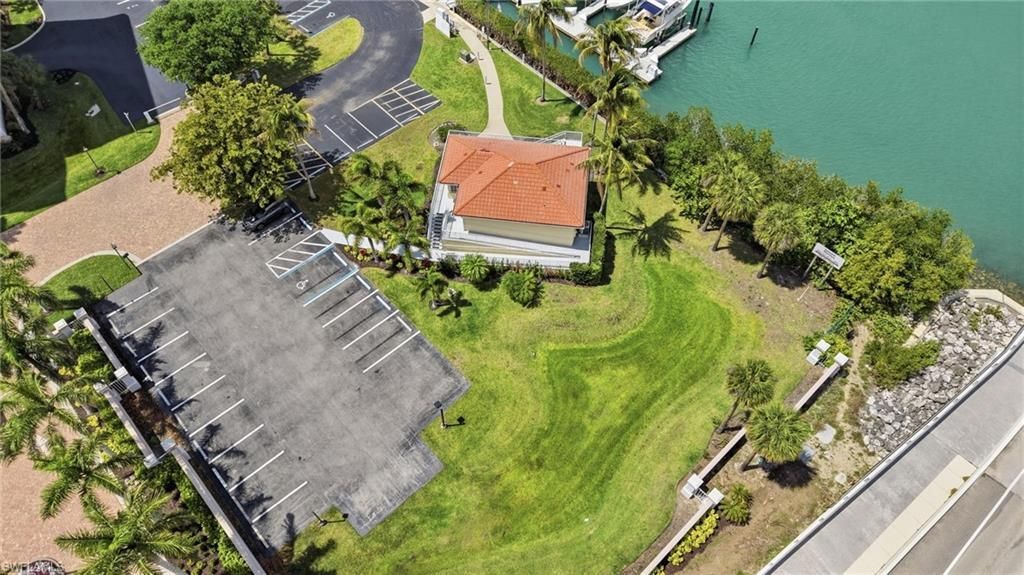 13105 Vanderbilt Dr, Unit 407, Naples, FL 34110 Photo
