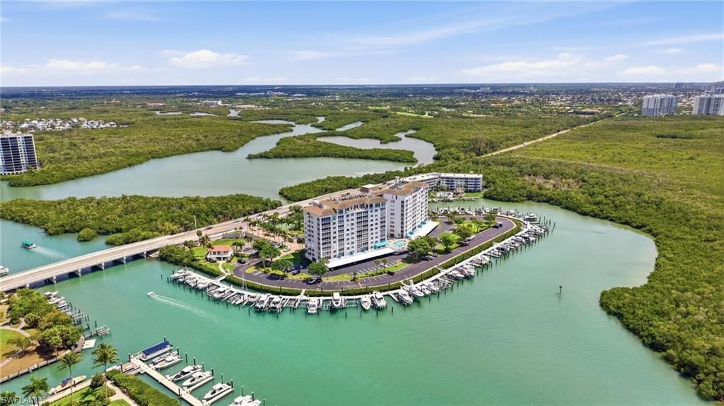 13105 Vanderbilt Dr, Unit 407, Naples, FL 34110 Photo