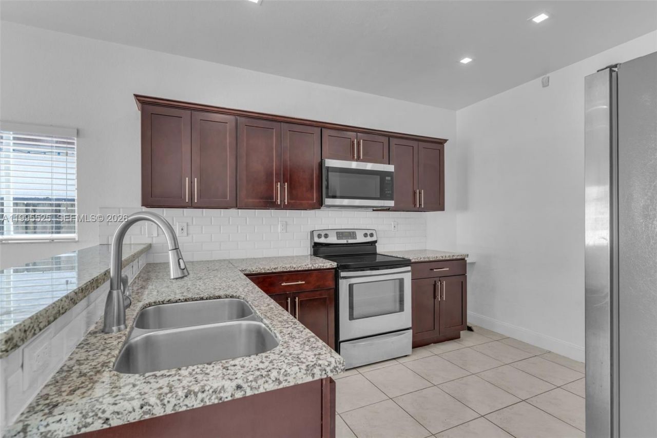 28021 SW 133rd Pl, Homestead, FL 33033 Photo