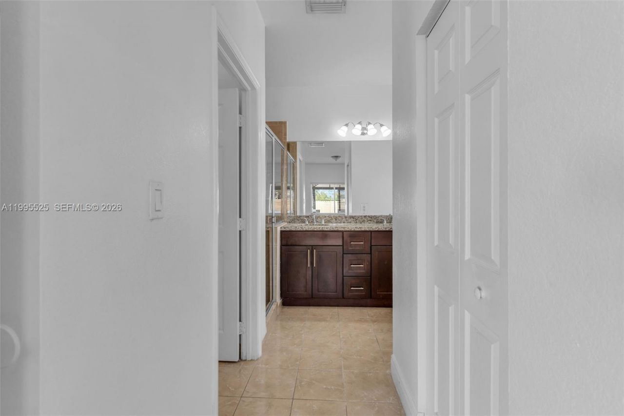 28021 SW 133rd Pl, Homestead, FL 33033 Photo