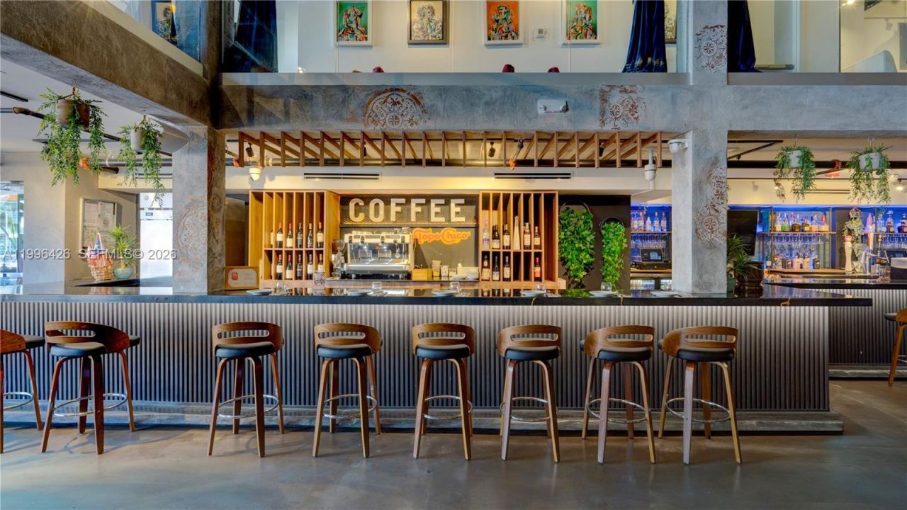 Restaurant For Sale, Miami, FL 33135 Photo