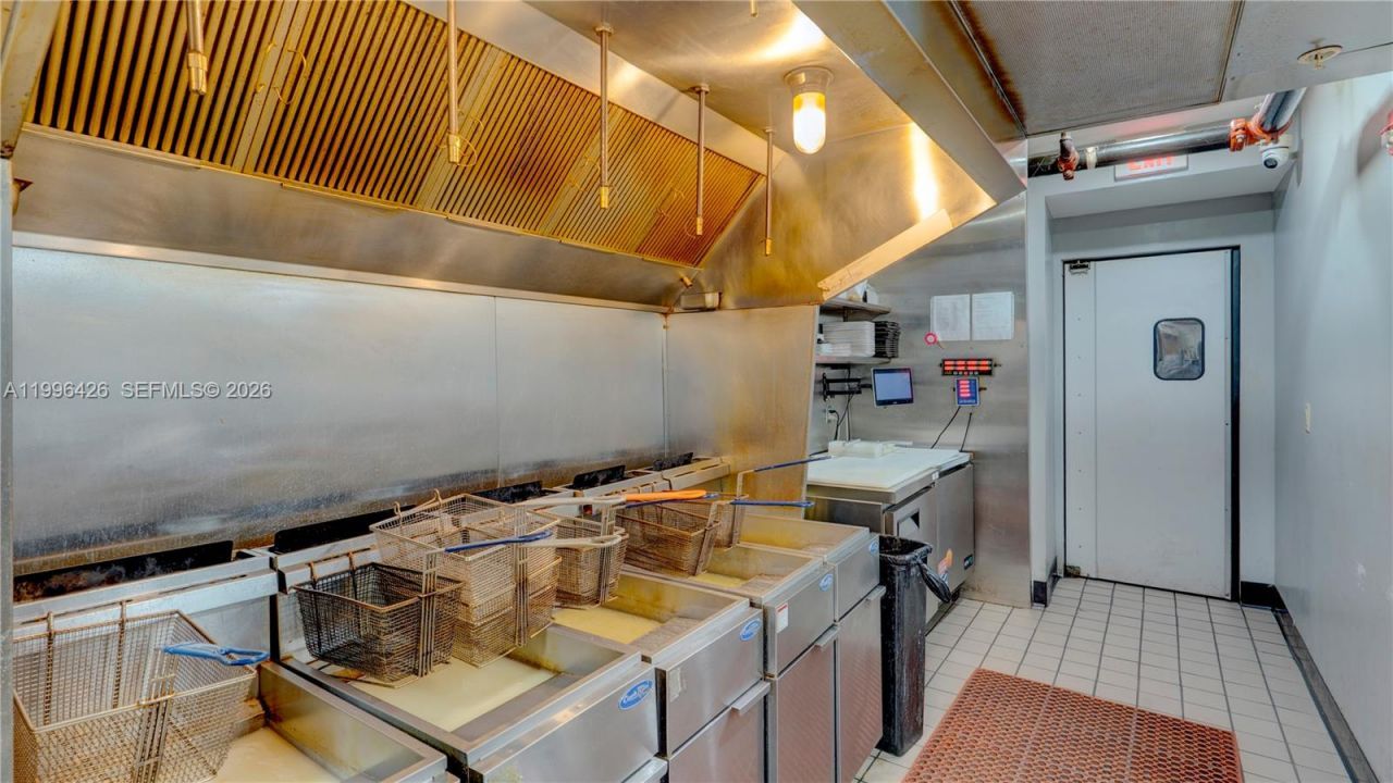 Restaurant For Sale, Miami, FL 33135 Photo