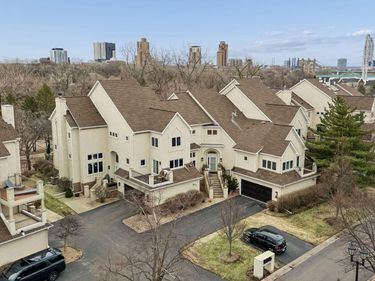 406 River Street, Minneapolis, MN 55401