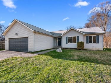 3025 Reeder Road, Clarkston, MI 48346