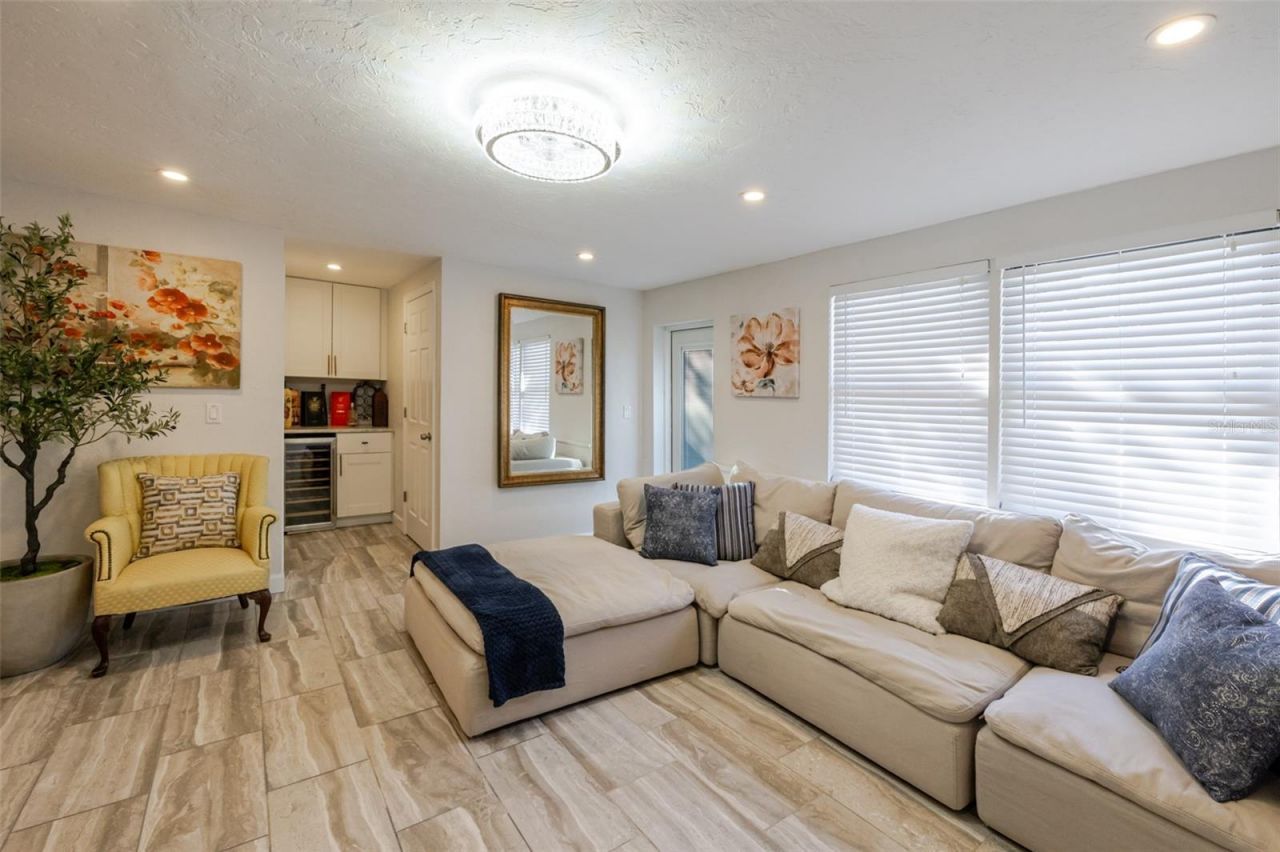 4925 Remington Drive , Sarasota, FL 34234 Photo