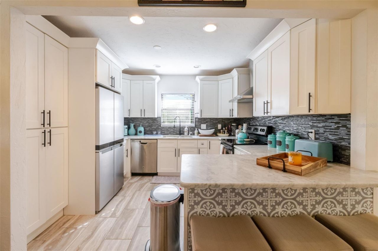 4925 Remington Drive , Sarasota, FL 34234 Photo