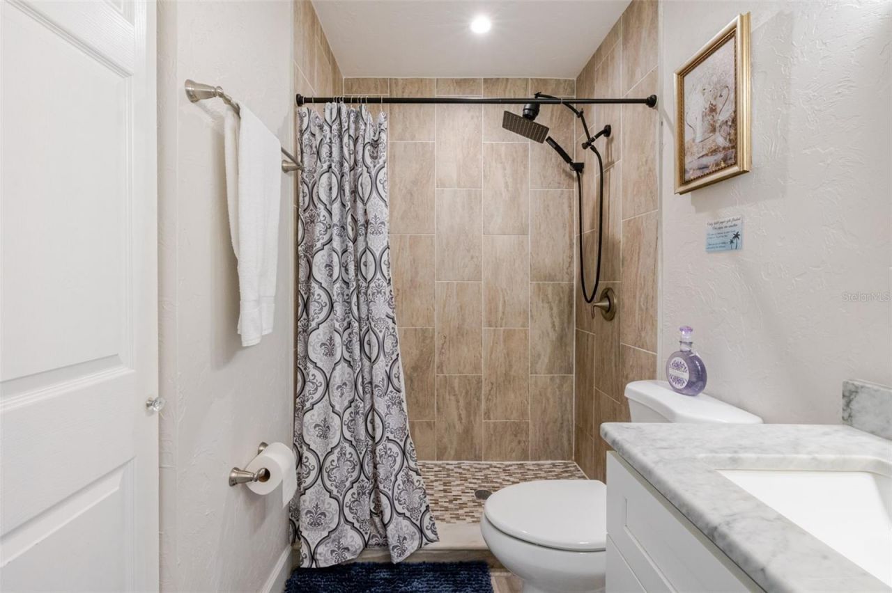 4925 Remington Drive , Sarasota, FL 34234 Photo