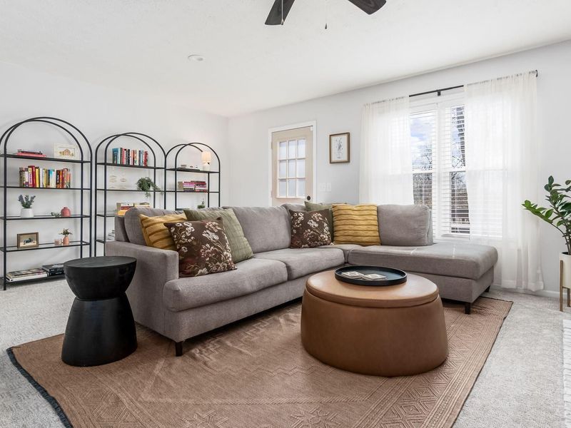 5733 N High Street, Worthington, OH 43085 Photo 12