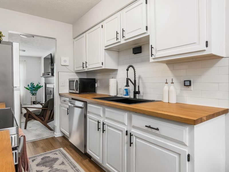 5733 N High Street, Worthington, OH 43085 Photo 18