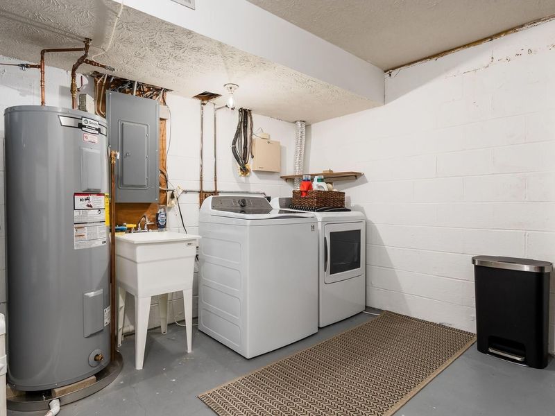 5733 N High Street, Worthington, OH 43085 Photo 38