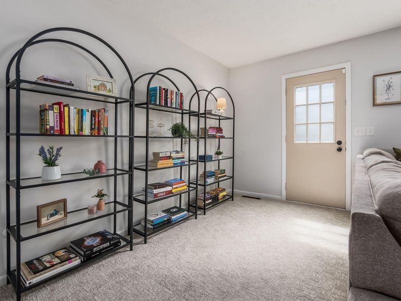 5733 N High Street, Worthington, OH 43085 Photo 8