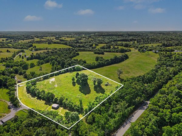 105 Scaffold Lick Creek Road, Berry, KY 41003