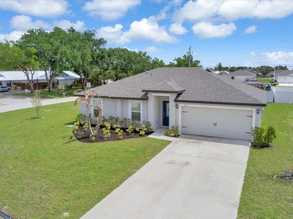 920 SW Castaneda Lane, Port St. Lucie, FL 34953