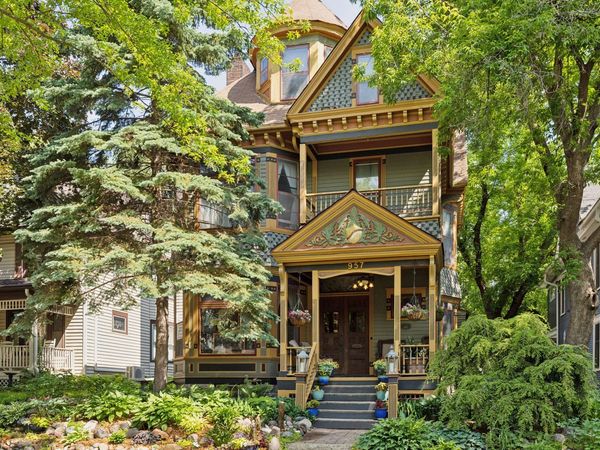 957 Ashland Avenue, Saint Paul, MN 55104