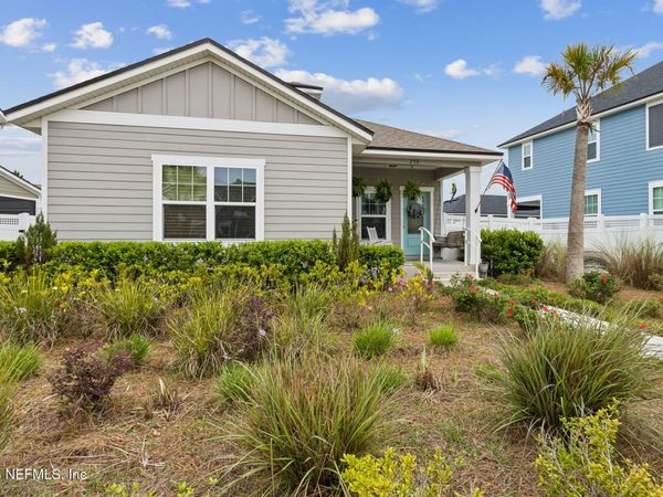 250 DAYDREAM Avenue, Yulee, FL 32097