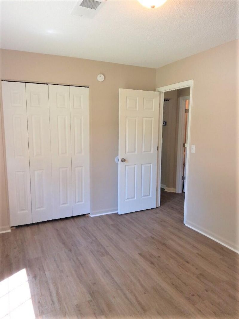 137 Susan Drive Photo 17