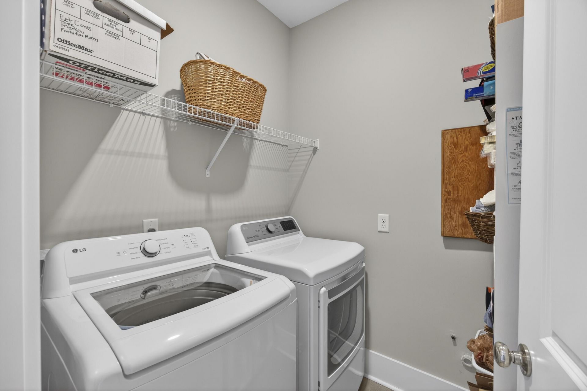 364 Weston Hall Drive Photo 29